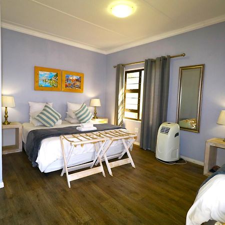 Tiende Laan Bed & Breakfast And Self-Catering Walvis Bay Dış mekan fotoğraf