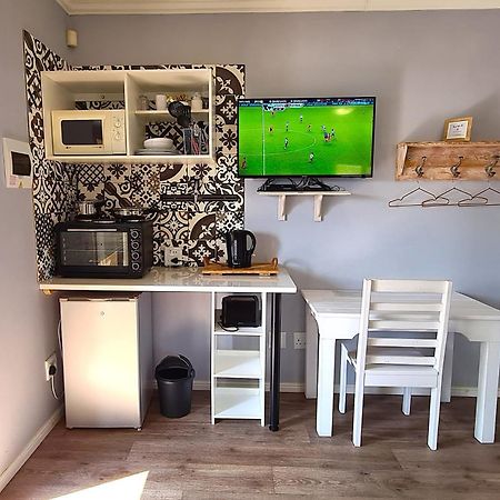 Tiende Laan Bed & Breakfast And Self-Catering Walvis Bay Dış mekan fotoğraf