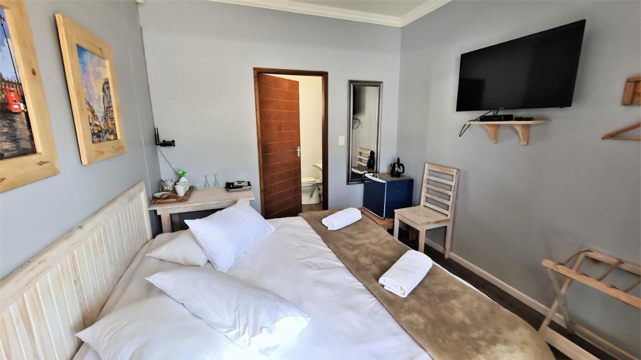 Tiende Laan Bed & Breakfast And Self-Catering Walvis Bay Dış mekan fotoğraf