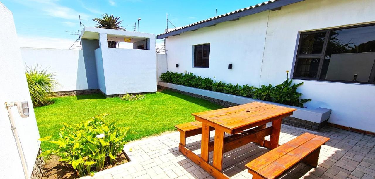 Tiende Laan Bed & Breakfast And Self-Catering Walvis Bay Dış mekan fotoğraf