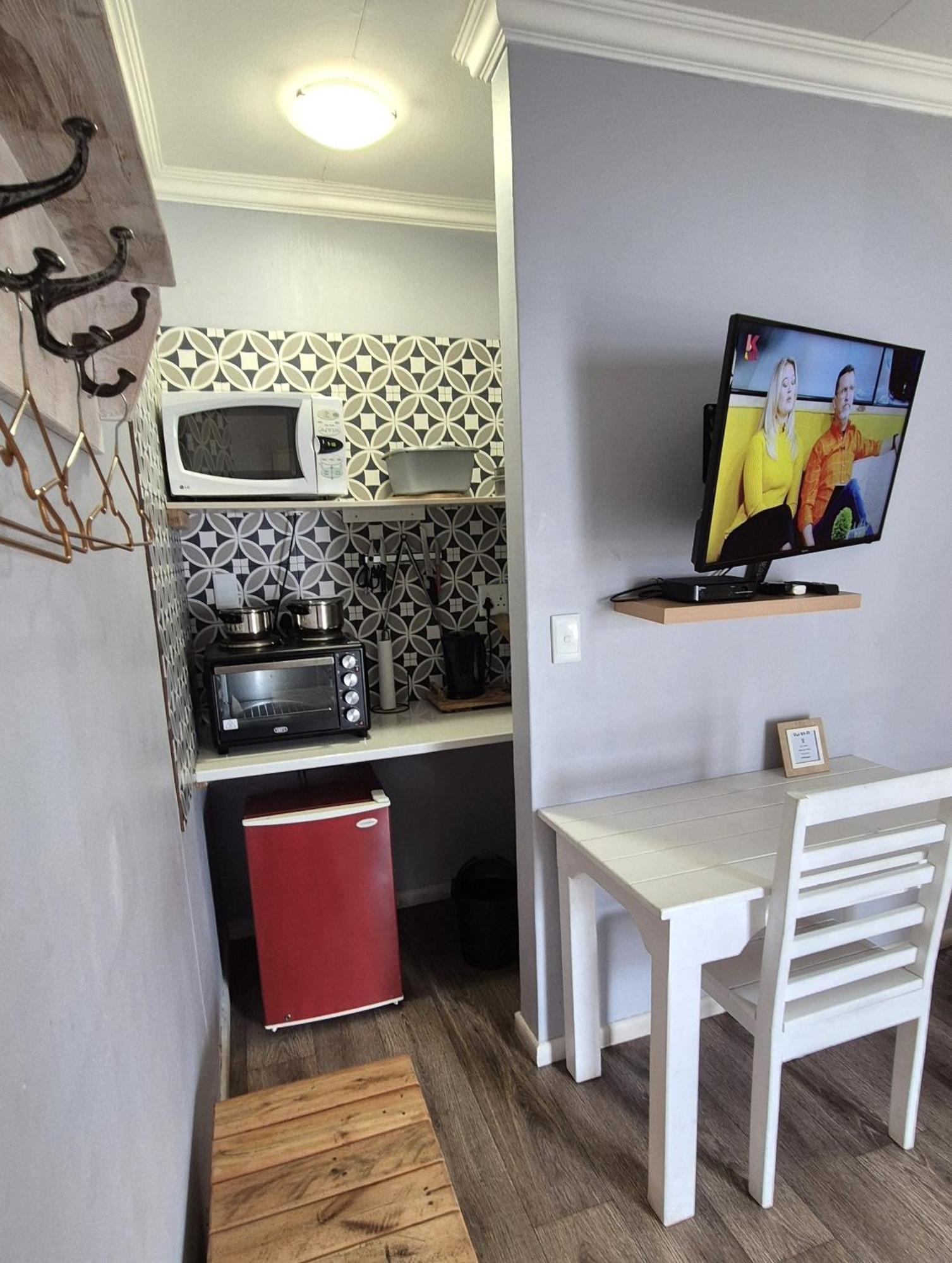 Tiende Laan Bed & Breakfast And Self-Catering Walvis Bay Dış mekan fotoğraf