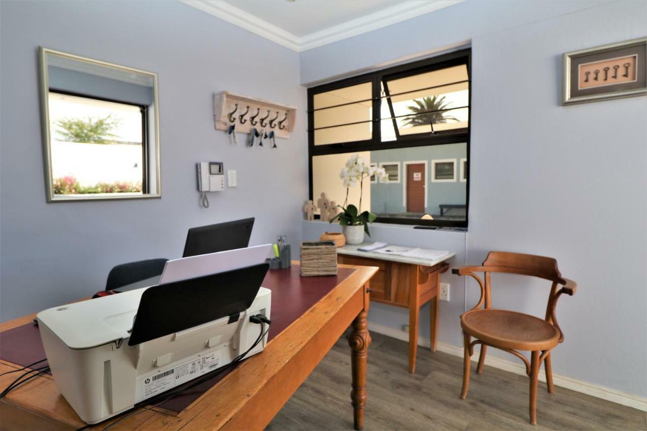 Tiende Laan Bed & Breakfast And Self-Catering Walvis Bay Dış mekan fotoğraf
