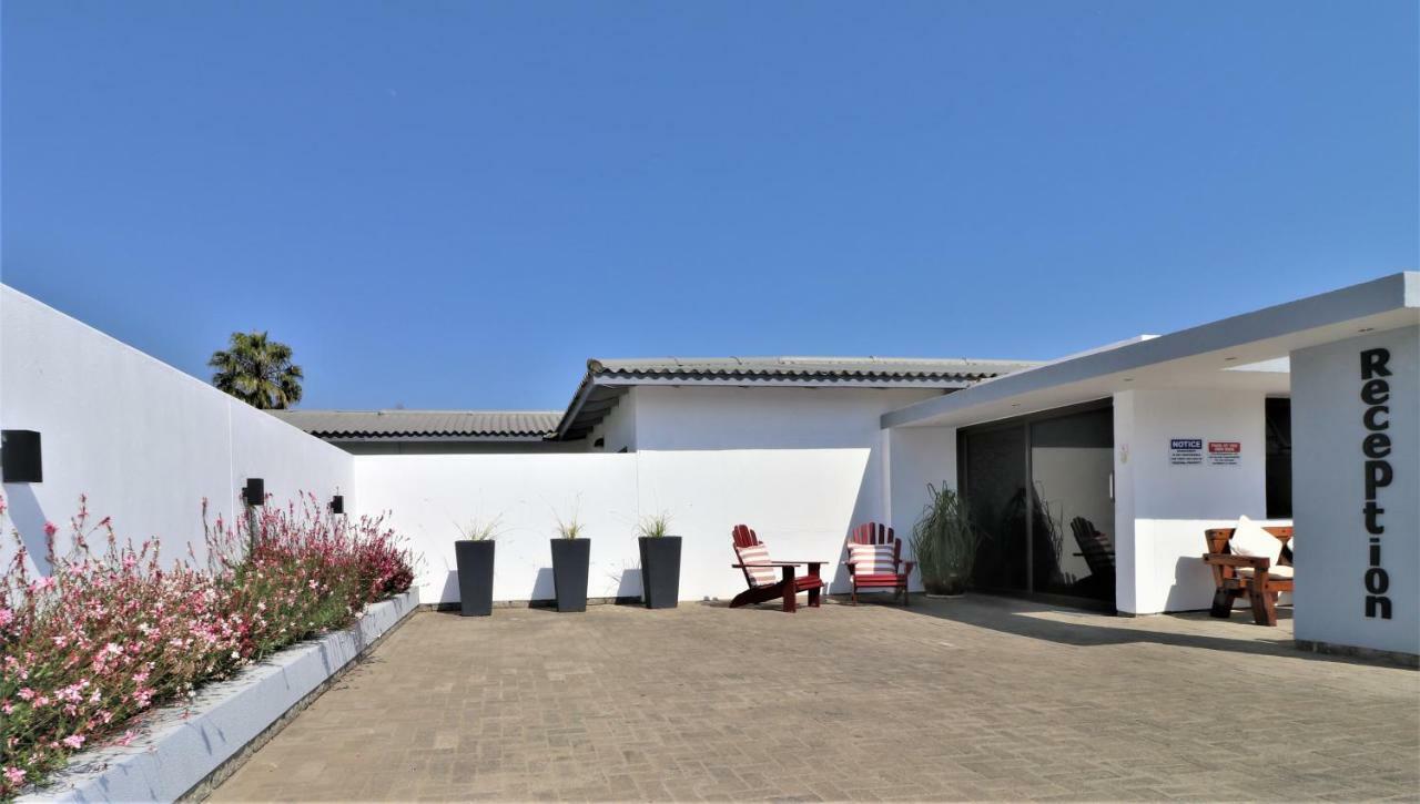 Tiende Laan Bed & Breakfast And Self-Catering Walvis Bay Dış mekan fotoğraf