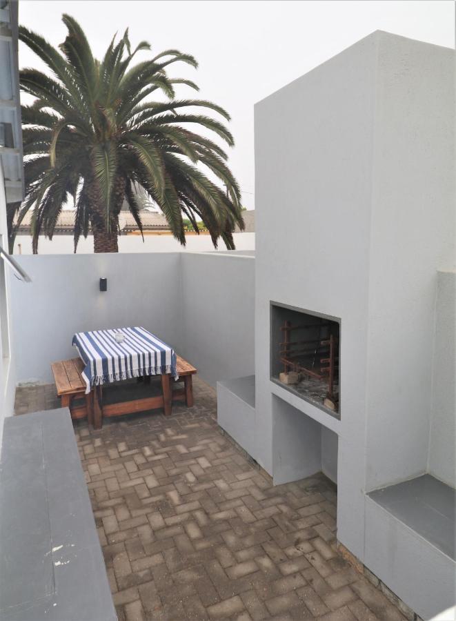 Tiende Laan Bed & Breakfast And Self-Catering Walvis Bay Dış mekan fotoğraf