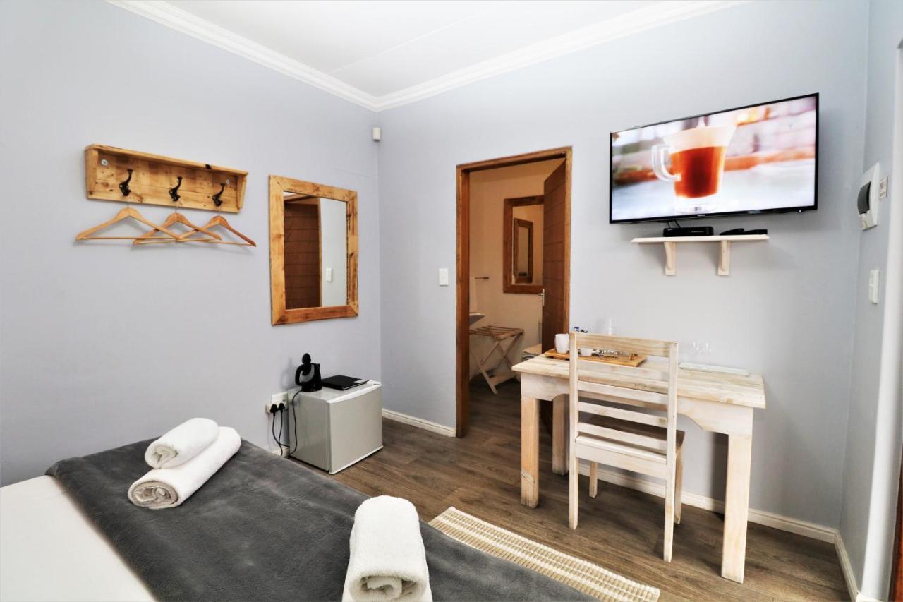 Tiende Laan Bed & Breakfast And Self-Catering Walvis Bay Dış mekan fotoğraf