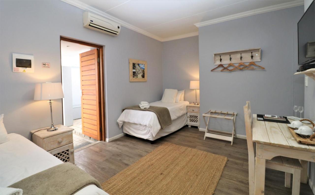 Tiende Laan Bed & Breakfast And Self-Catering Walvis Bay Dış mekan fotoğraf